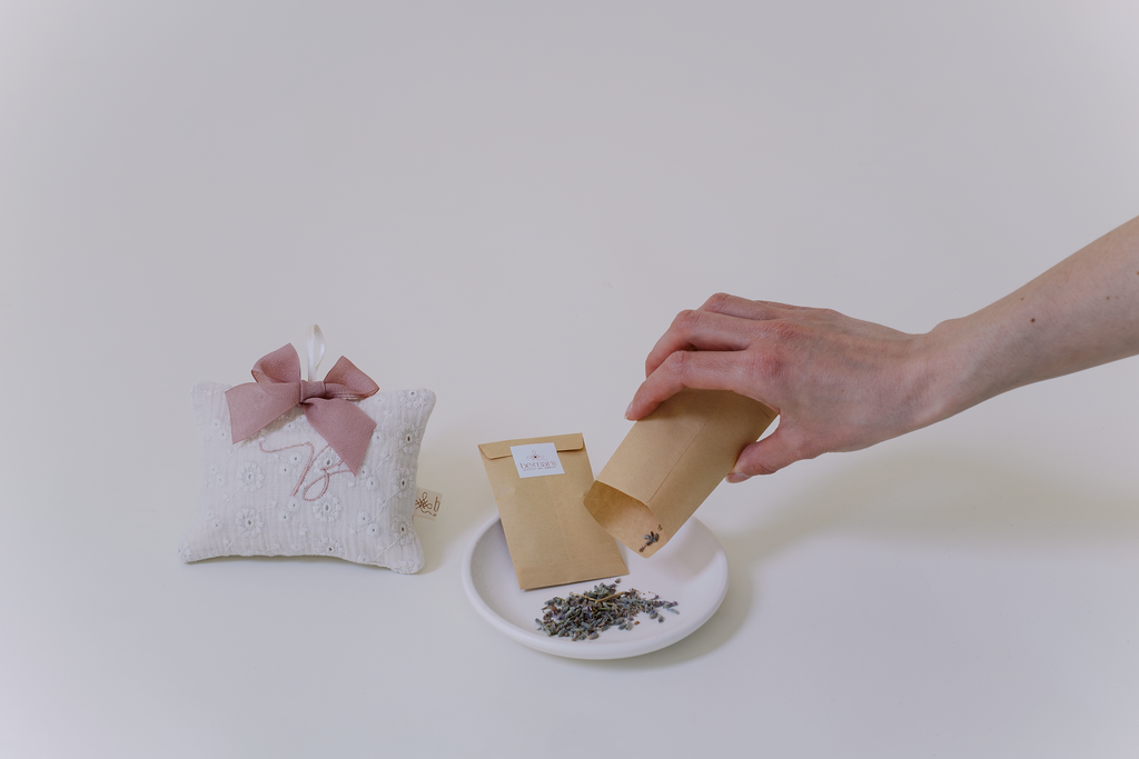 Sacchetto porta profumo- con ricamo personalizzato - immagine 11